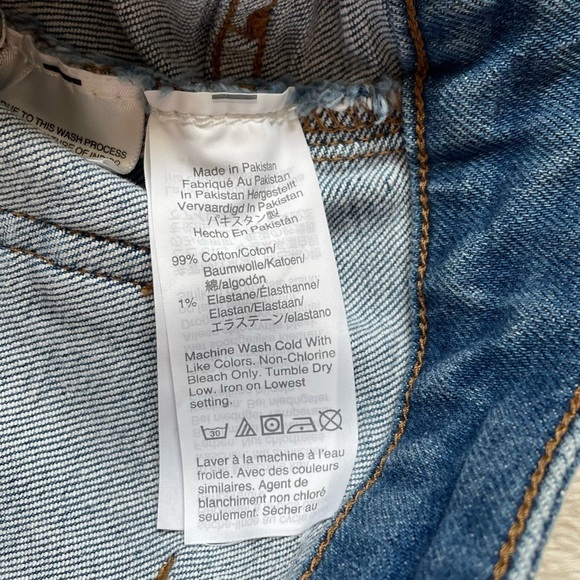 SOLD || Madewell Patch Pocket Denim Button Mini Skirt - Picture 6 of 7